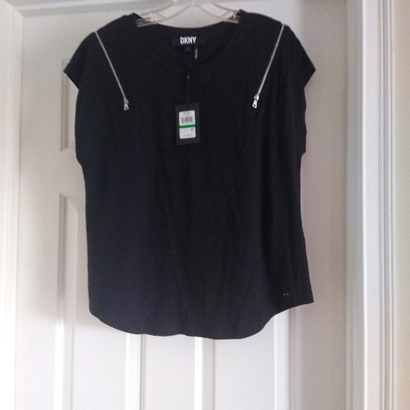 DKNY NWT Zip Black t shirt Women's Size Large